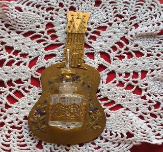 Décoration en forme de guitare 
