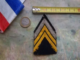 grade caporal-chef chasseurs alpins insigne galon